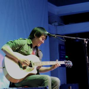 汤唯葡萄又黑又大比喻什么样的人
